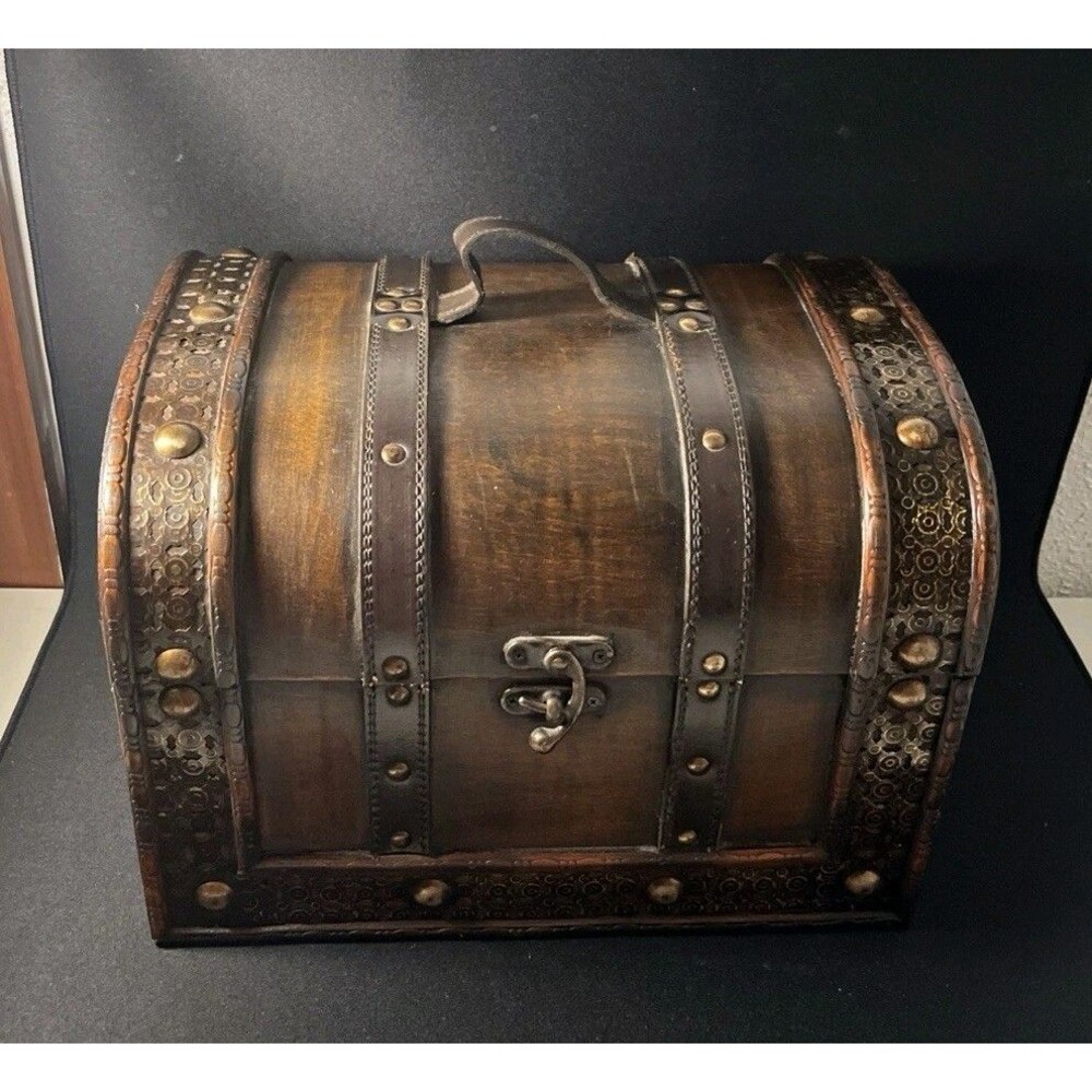 VTG Wooden Pirate Treasure Chest Decorative Trunk with Unique Wooden Trim